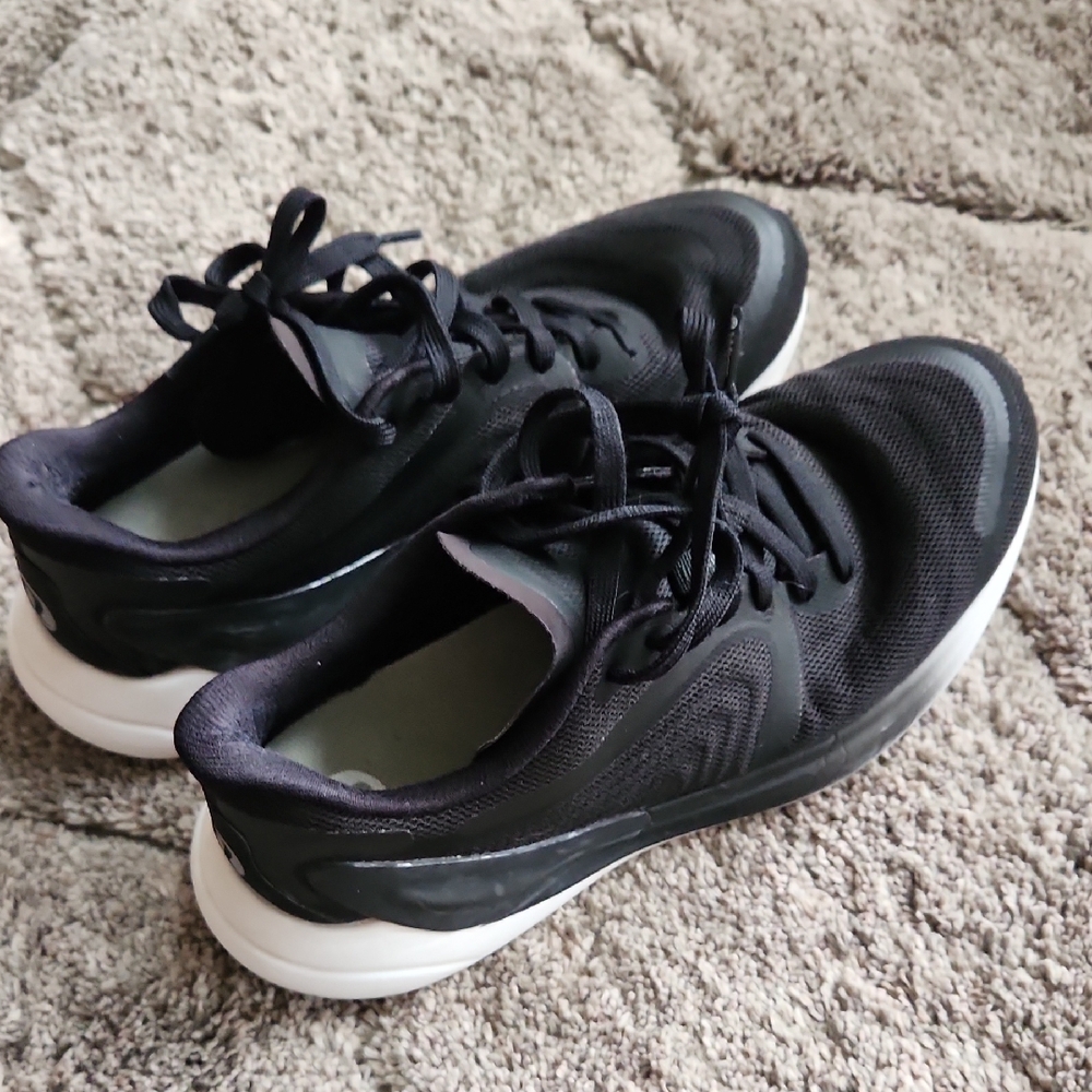 Lululemon GUC Blissfeel Run 2 Womens Size 11